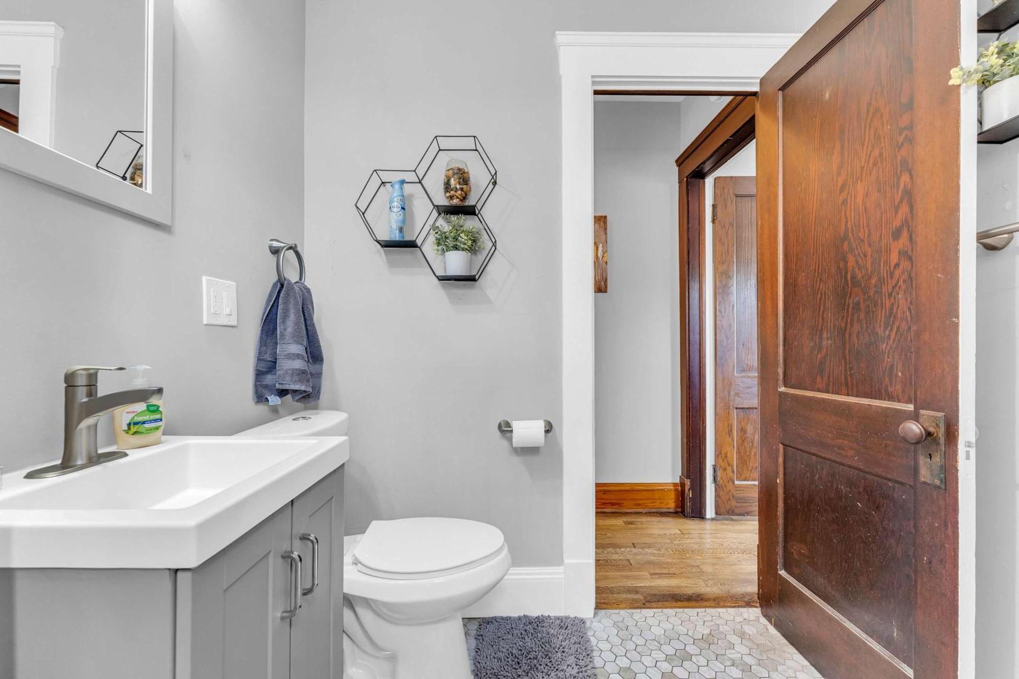 Beautifully Remodeled Duplex Apt In West Blvd 克里夫兰 外观 照片