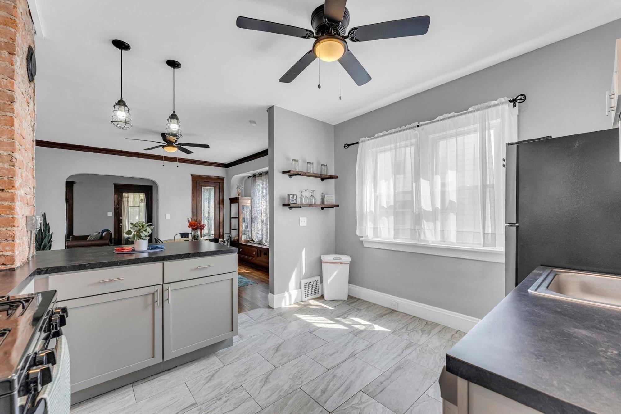 Beautifully Remodeled Duplex Apt In West Blvd 克里夫兰 外观 照片