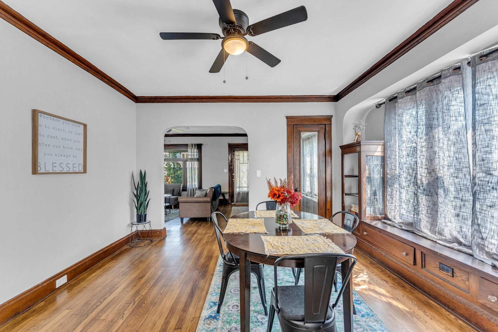 Beautifully Remodeled Duplex Apt In West Blvd 克里夫兰 外观 照片