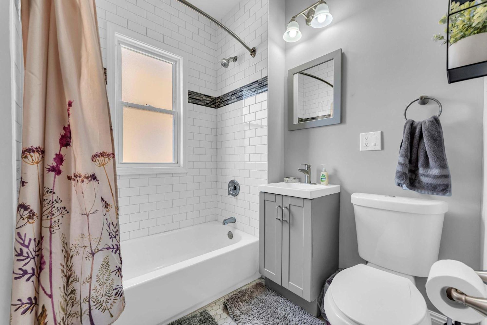Beautifully Remodeled Duplex Apt In West Blvd 克里夫兰 外观 照片