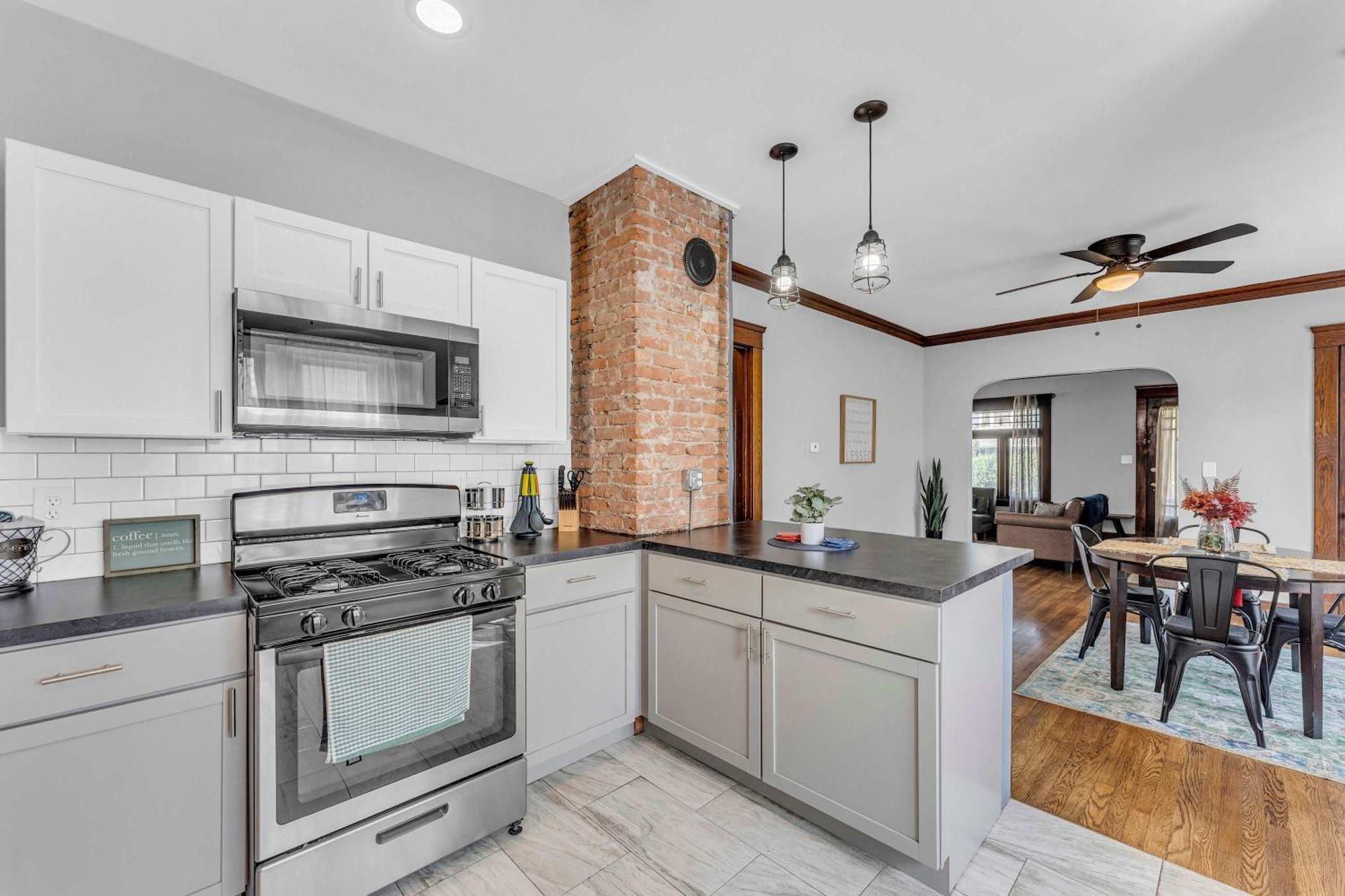Beautifully Remodeled Duplex Apt In West Blvd 克里夫兰 外观 照片