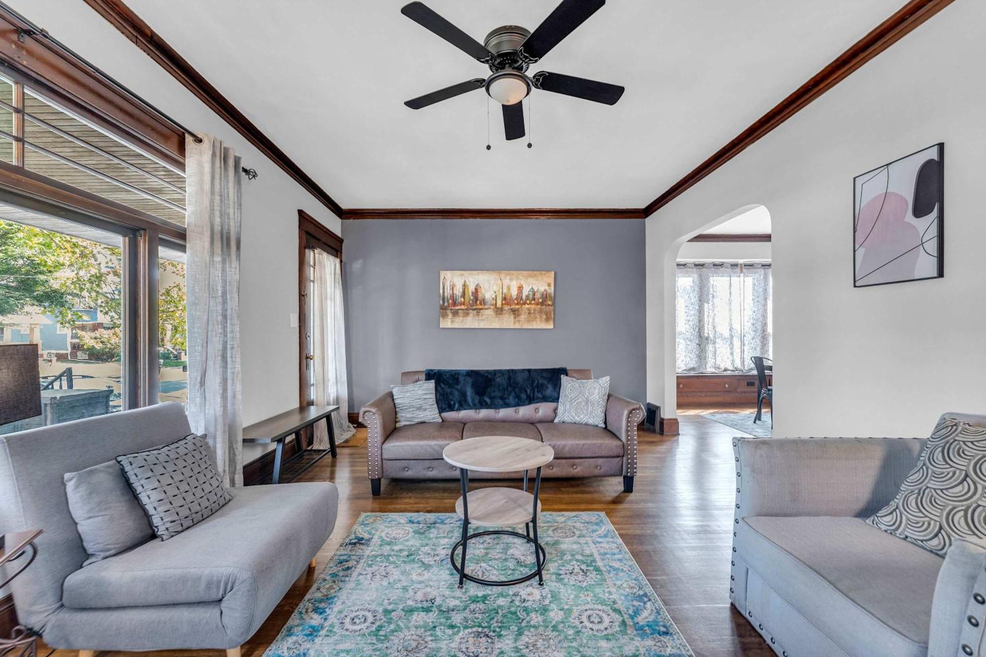Beautifully Remodeled Duplex Apt In West Blvd 克里夫兰 外观 照片