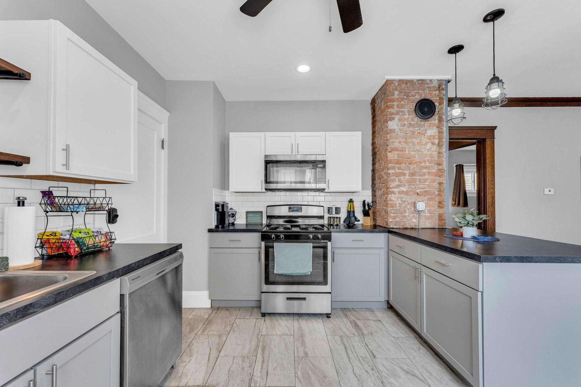 Beautifully Remodeled Duplex Apt In West Blvd 克里夫兰 外观 照片